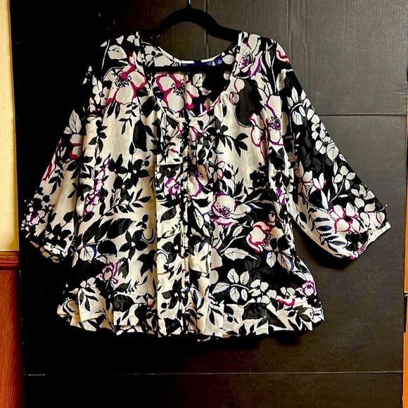 Susan Graver Tops - Susan Graver Ragland Sleeves Floral Button Up Blouse Size XL